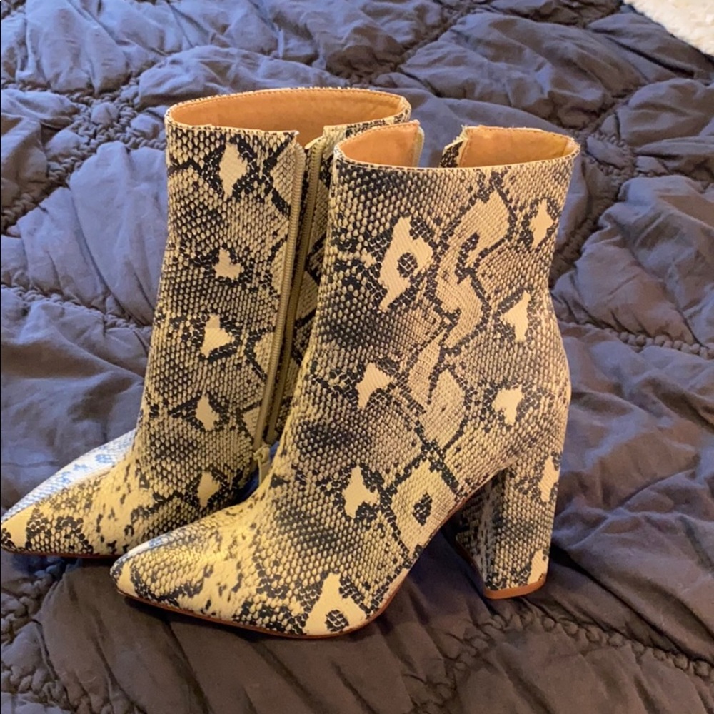 Prettylittlething Snake Print Booties Size 8 - image 1